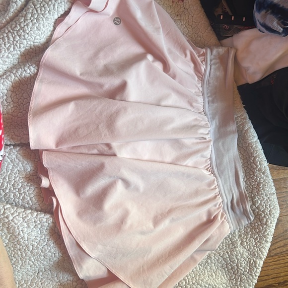 Lululemon Court rival skirt - Picture 2 of 6